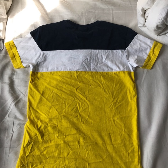 ELLESSE TEE!!!🌼 - Picture 2 of 3